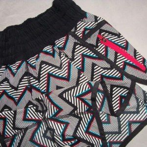 Lululemon Seawheeze Tracker Shorts Size 6